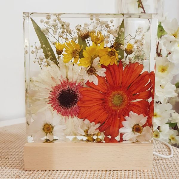Resin Lamp - Gerbera