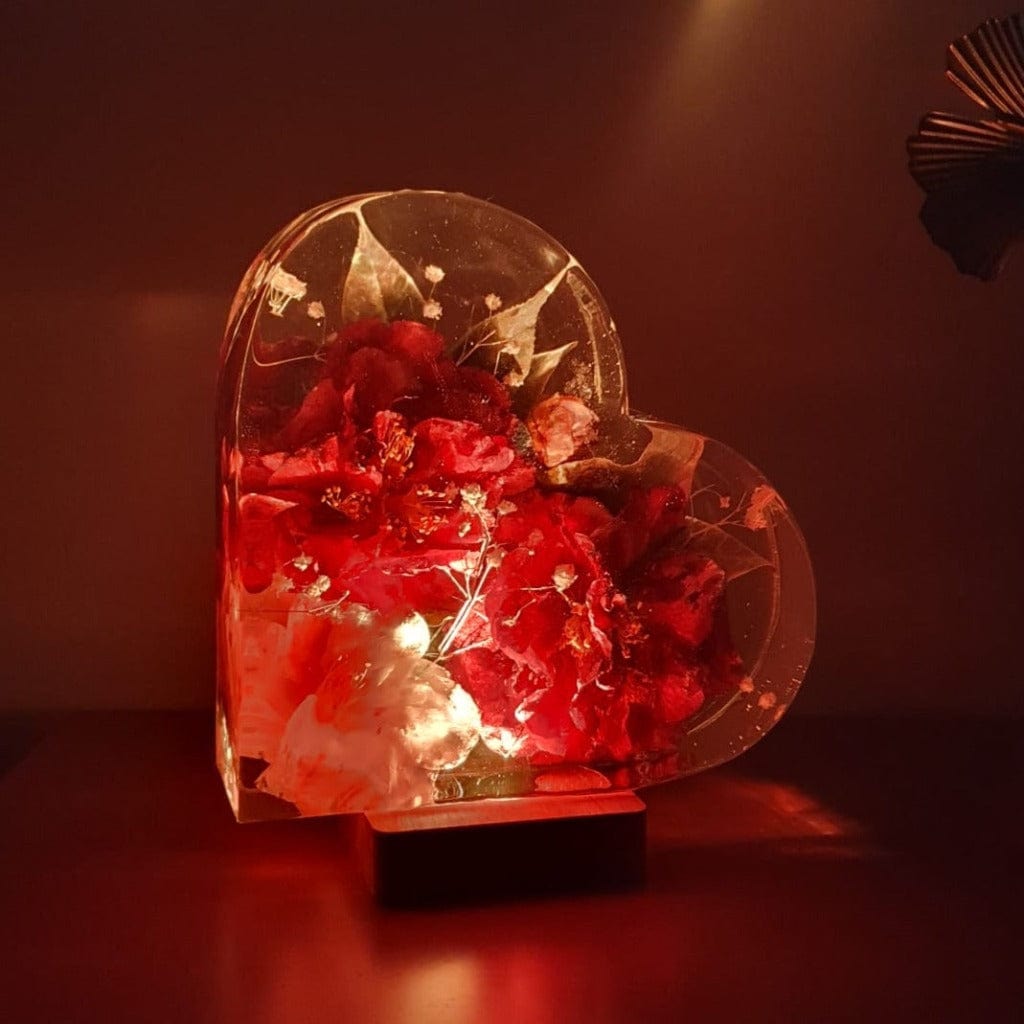 Resin and flower lamp - Heart