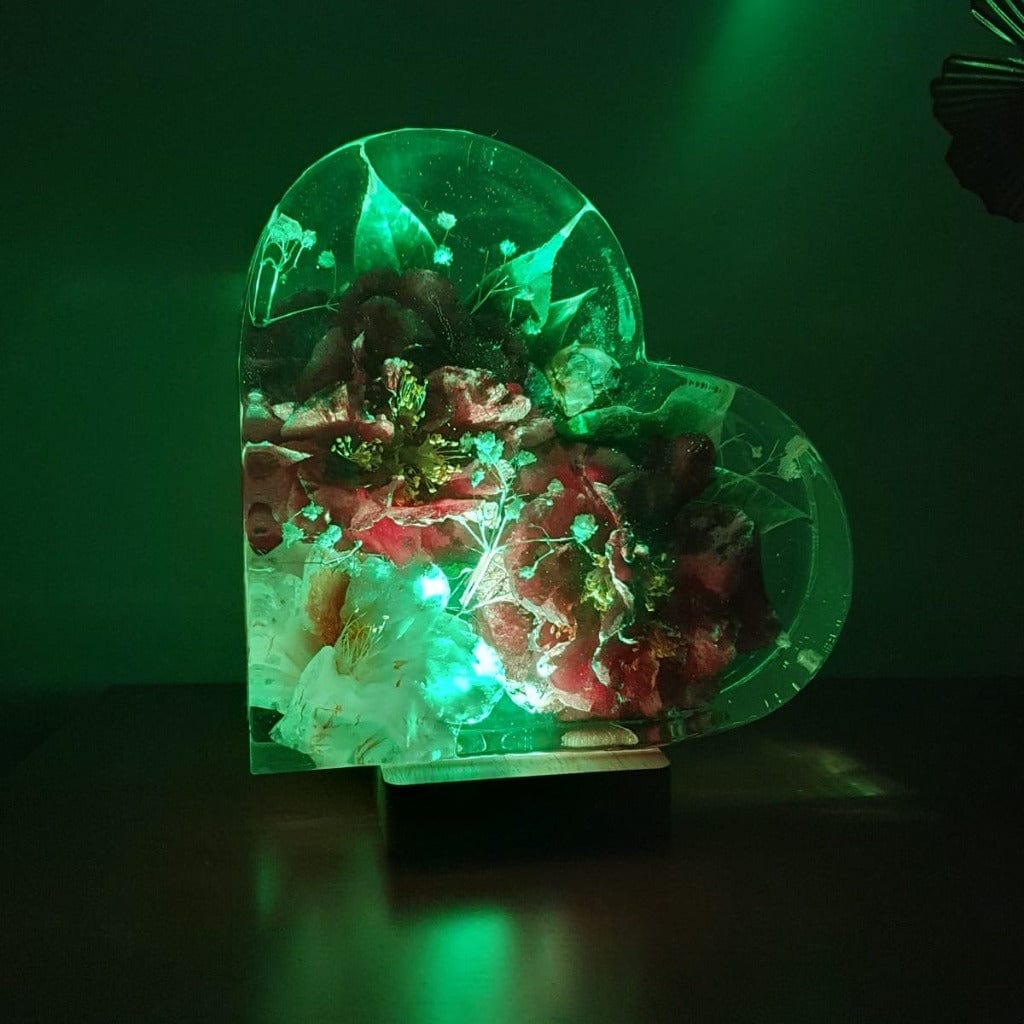 Resin and flower lamp - Heart