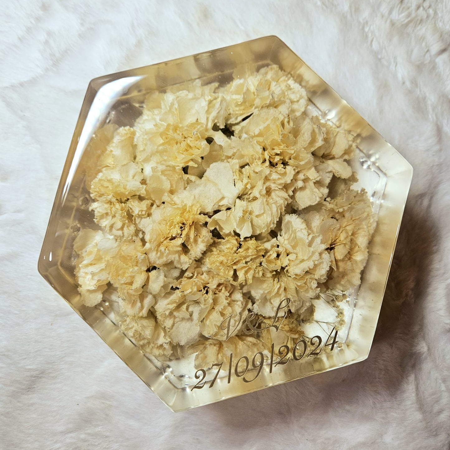 Resin bouquet preservation - hexagonal shape