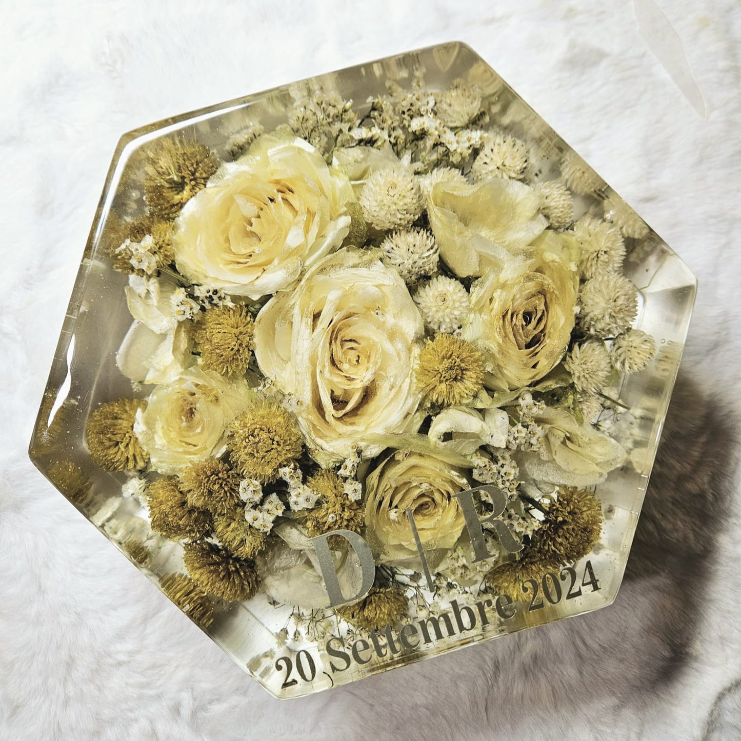 Resin bouquet preservation - hexagonal shape
