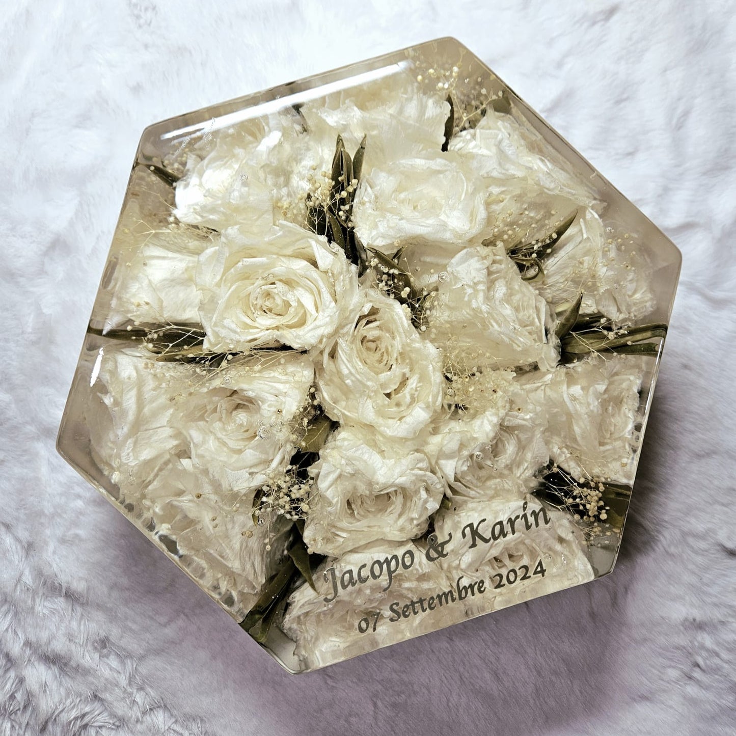 Resin bouquet preservation - hexagonal shape