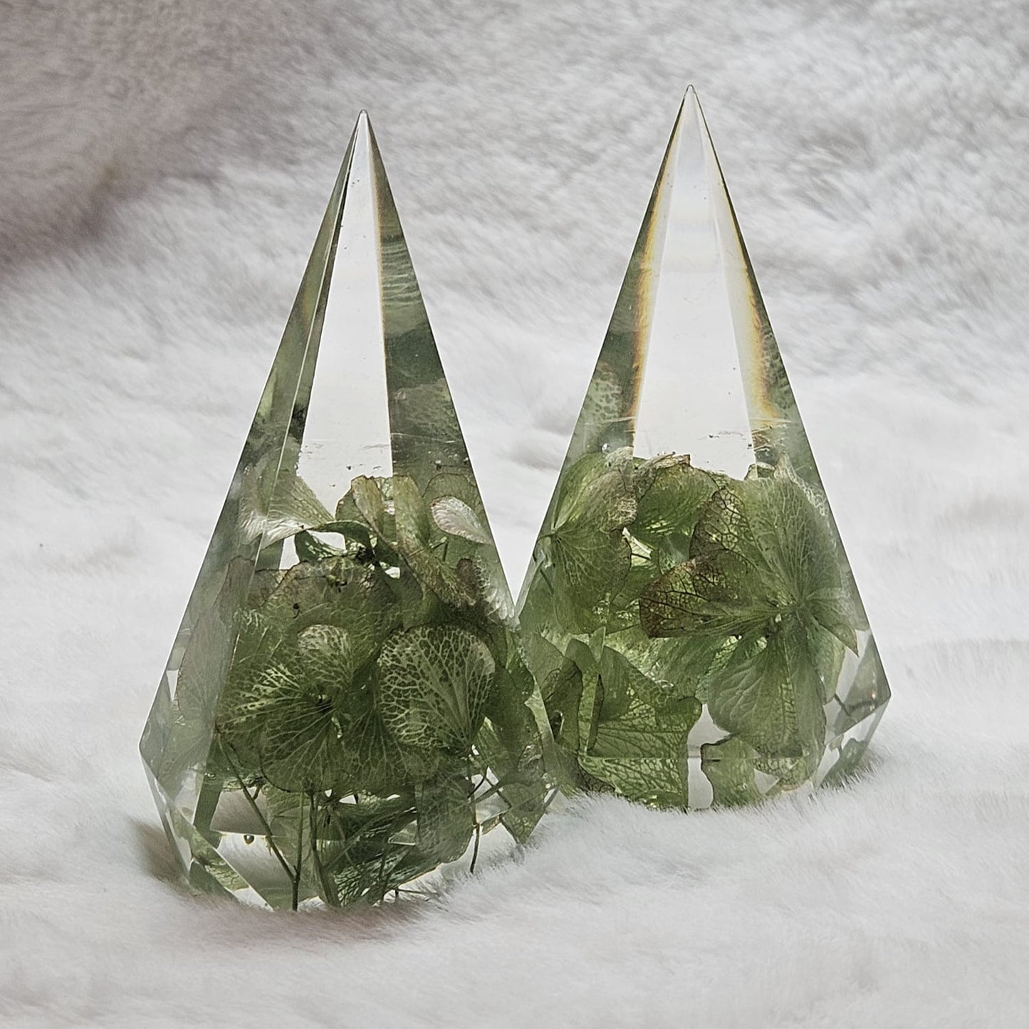 Resin bridal bouquet storage - Prism ring holder