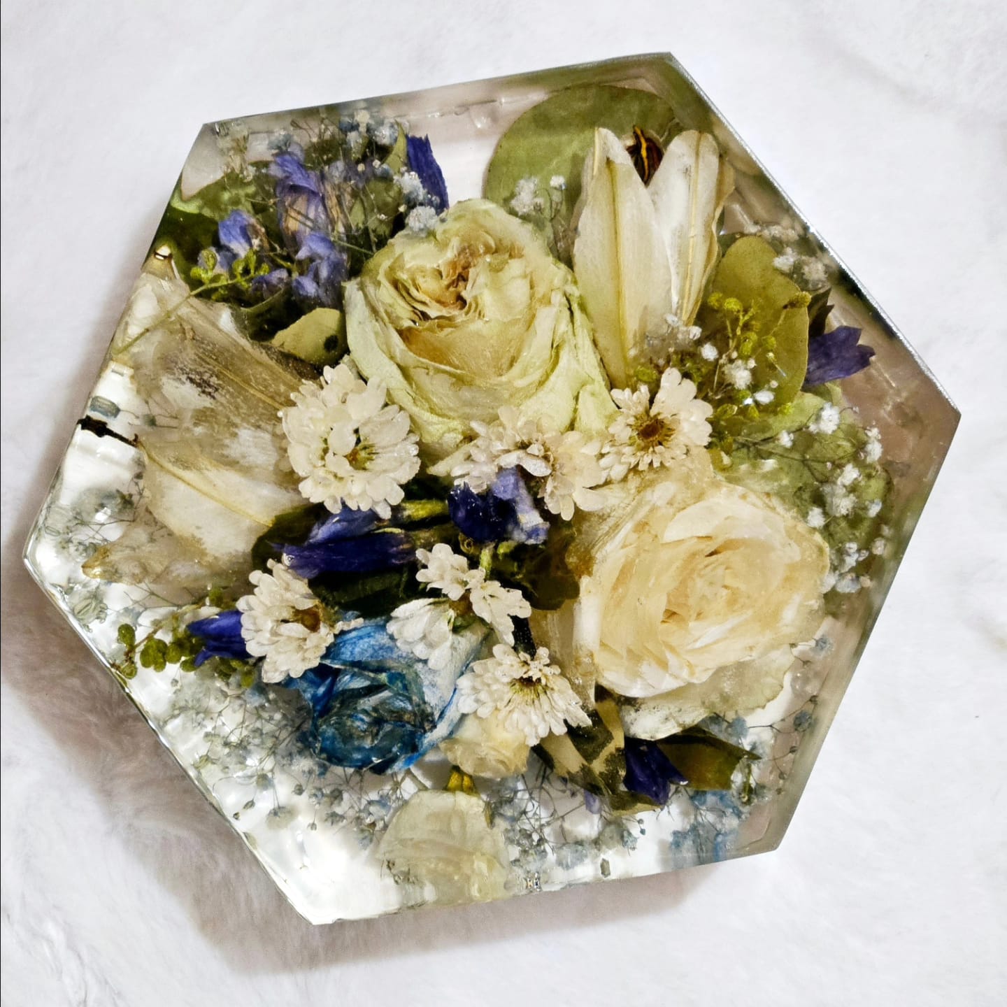 Resin bouquet preservation - hexagonal shape