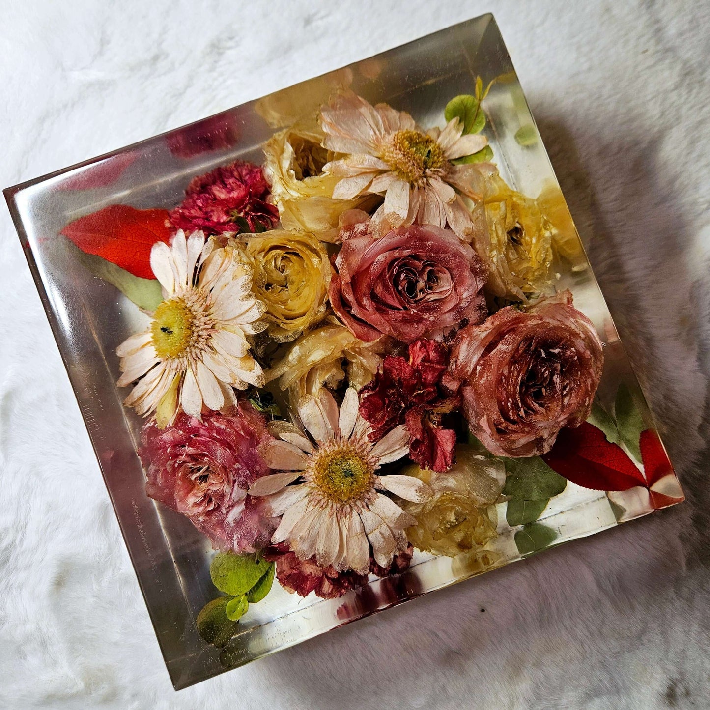 Preserving a bridal bouquet - square shape