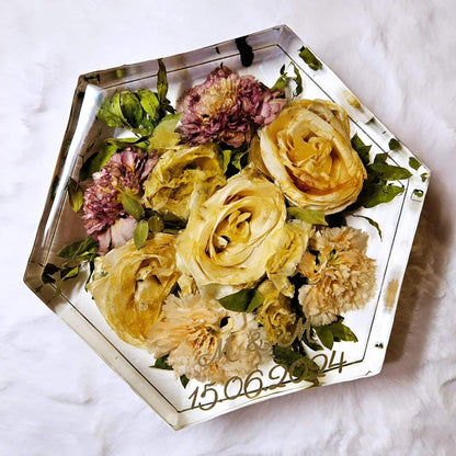 Resin bouquet preservation - hexagonal shape