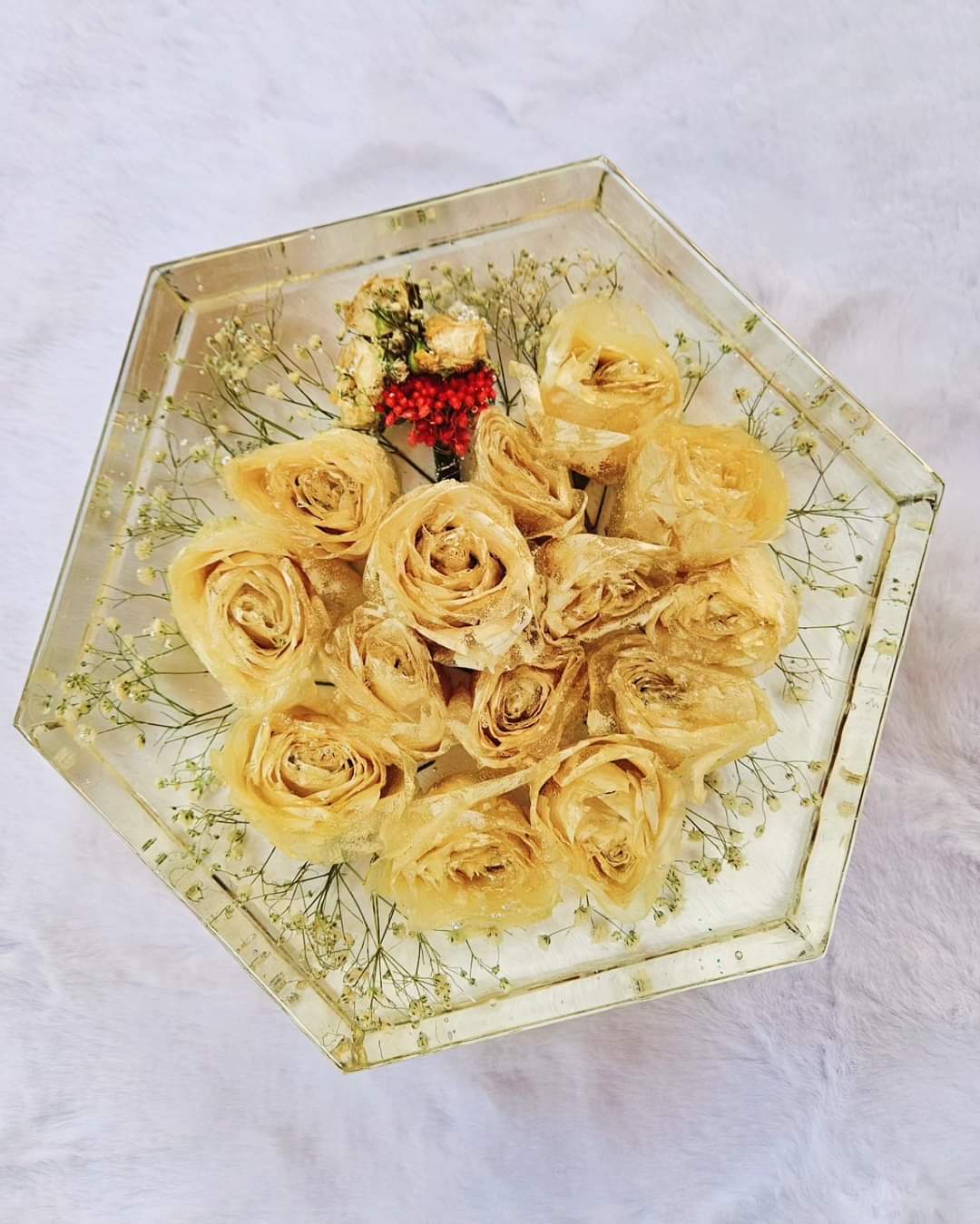 Resin bouquet preservation - hexagonal shape