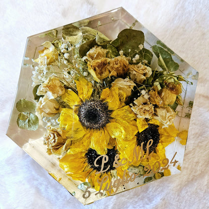 Resin bouquet preservation - hexagonal shape