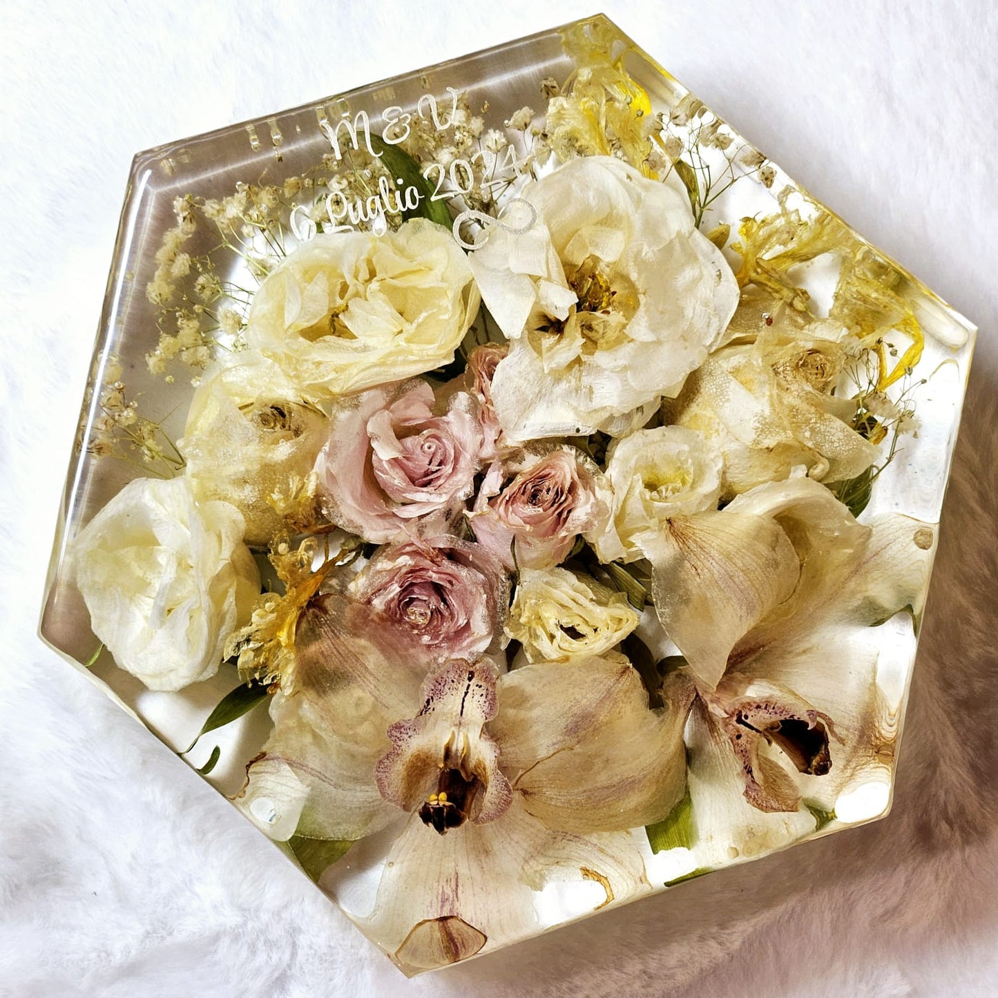 Bridal bouquet preservation - hexagonal shape