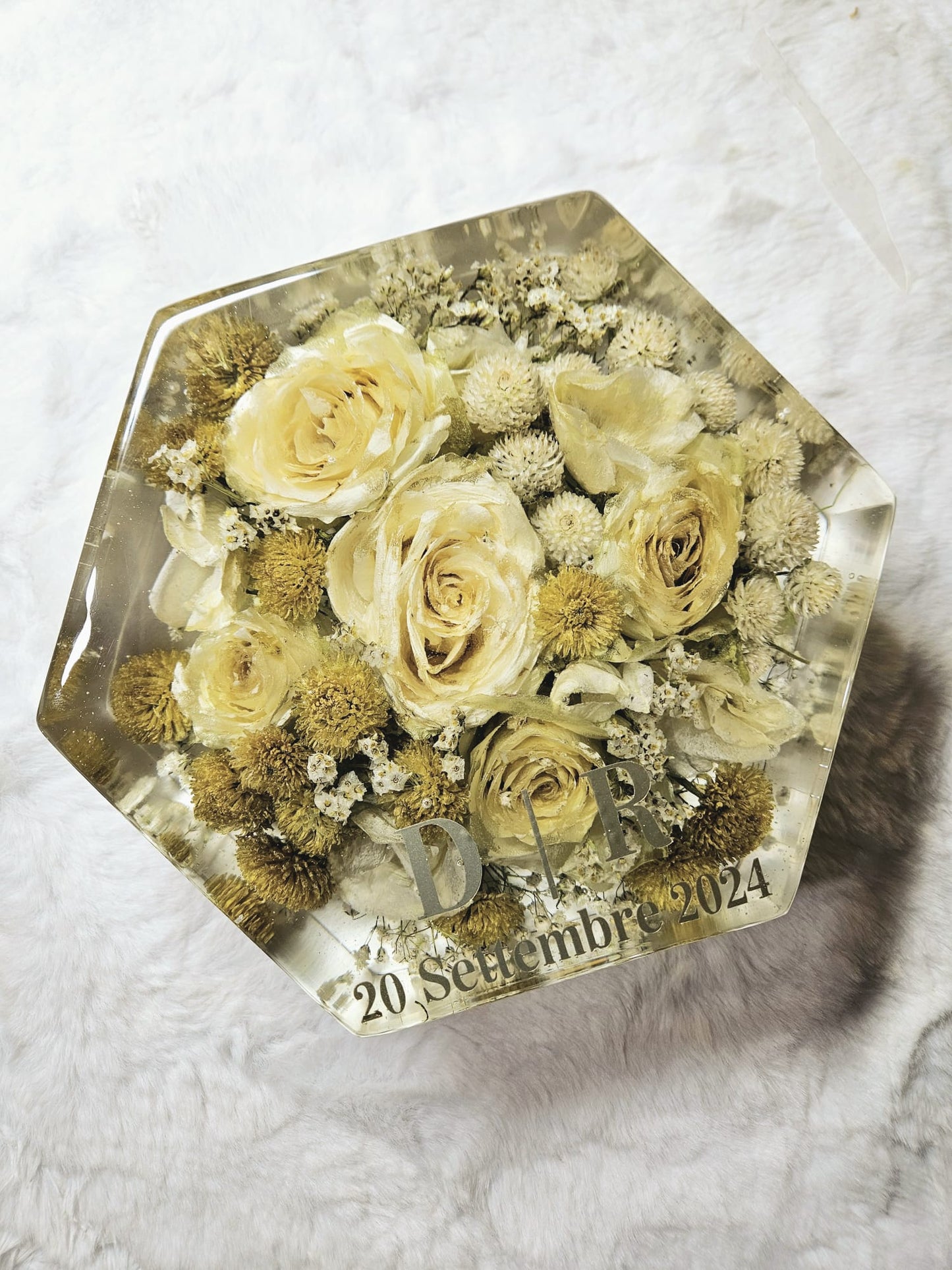 Bridal bouquet preservation - hexagonal shape