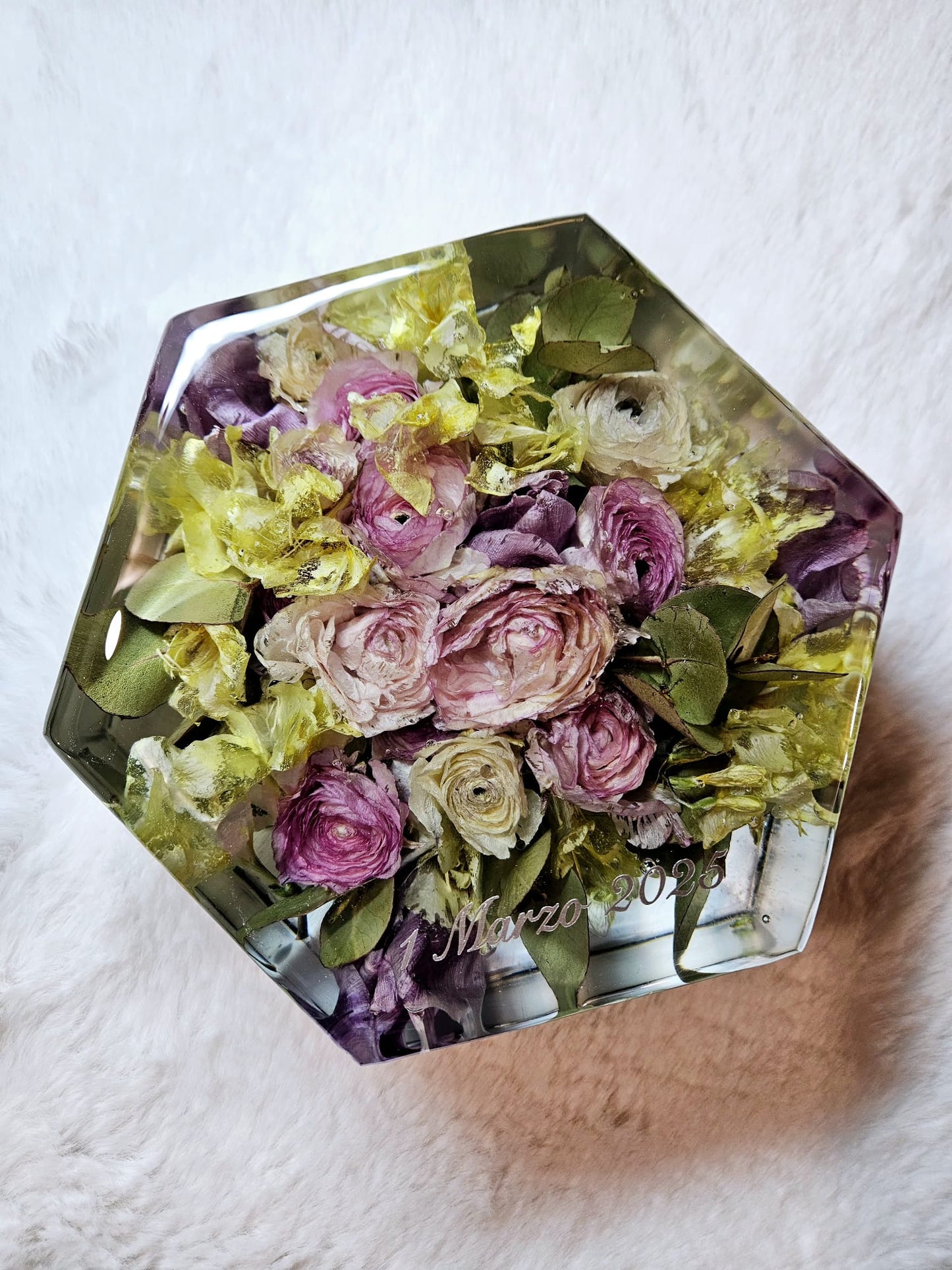 Bridal bouquet preservation - hexagonal shape