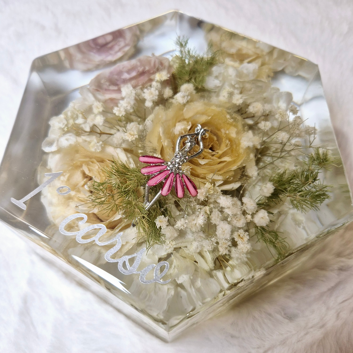 Bridal bouquet preservation - hexagonal shape