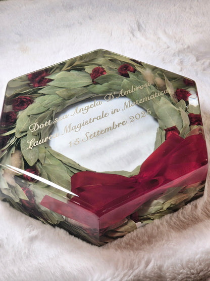 Resin laurel wreath