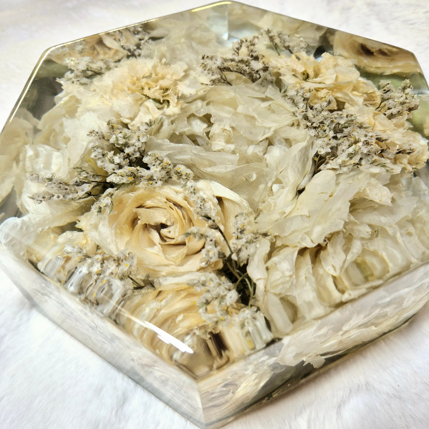 Bridal bouquet preservation - hexagonal shape